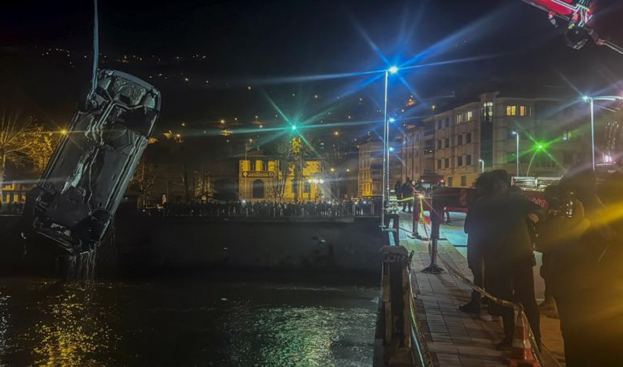 Kontrolden çıkan araç Yeşilırmak Nehri’ne düştü: 1 ölü, 1 yaralı