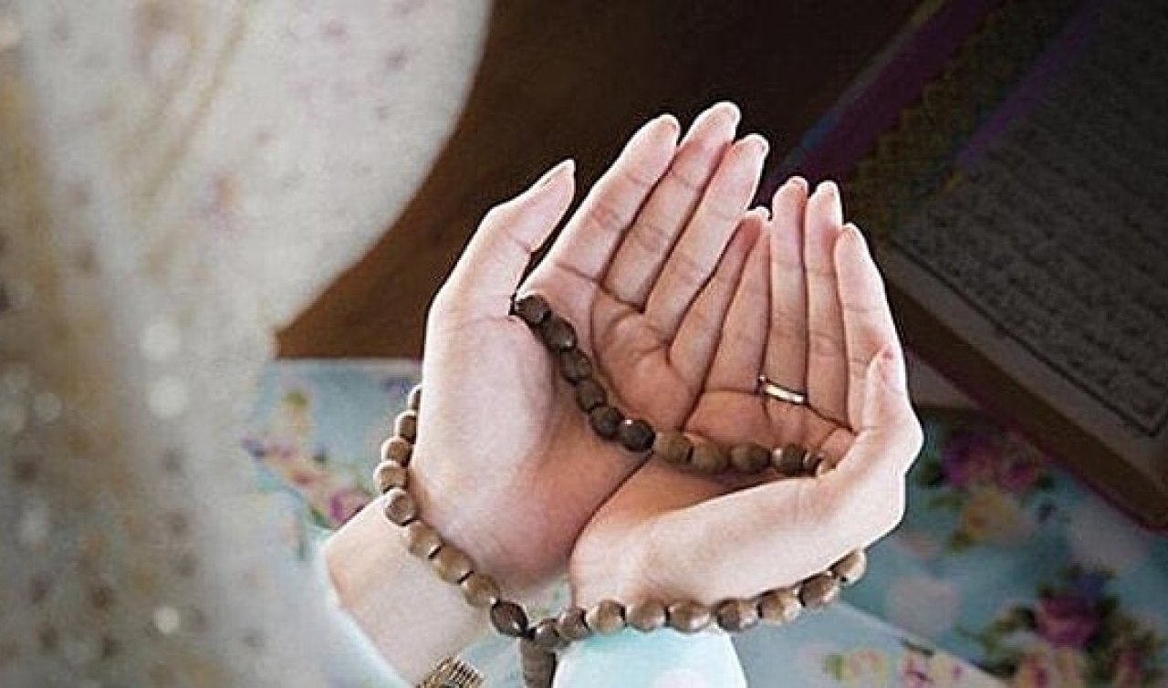 Bekar Kadınlar İçin Yılbaşı Duası! 2026’da Kısmet ve Hayırlı Evlilik İçin Dua