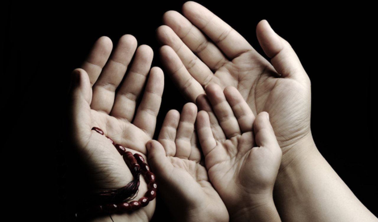 Yılbaşı gecesi okunacak dualar! Yeni yılda huzur, para, aşk ve kariyer getirecek dualar (2025–2026) 