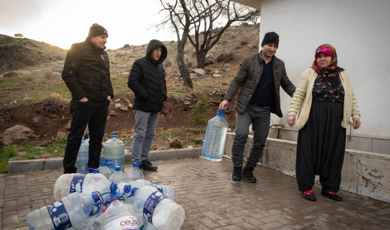 Ankara’da su çilesi: Vatandaşlar karda kışta kaynak suyu kuyruğunda!