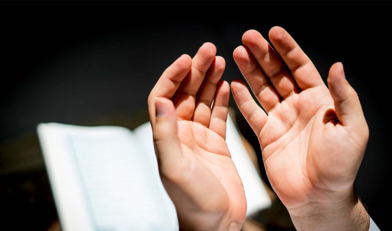 Saat 00.00’da okunacak dualar 2025 2026! Yılbaşında yeni yıl için nasıl dua edilir? Aşk, para, huzur, kariyer, evlilik için dualar