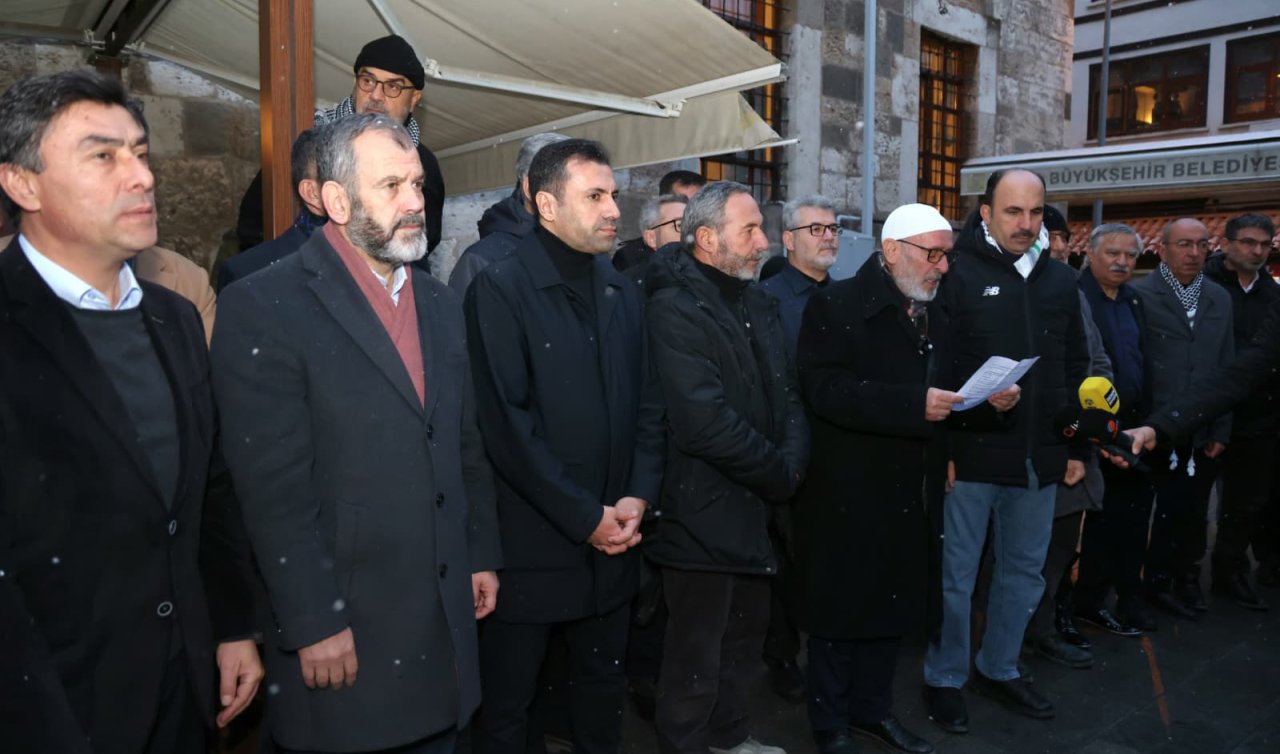 Konya’da yeni yılın ilk sabahında Gazze için dua edildi!