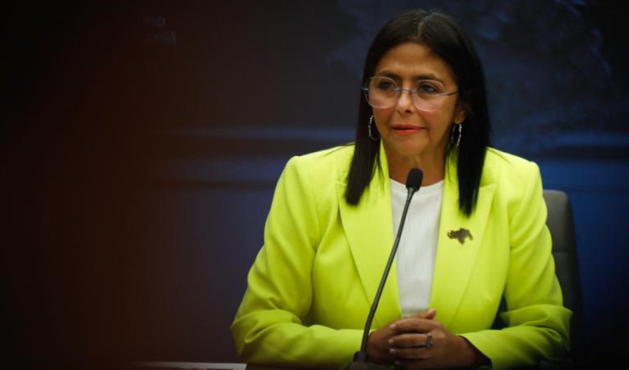 Venezuela Yüksek Adalet Mahkemesi Delcy Rodriguez’i geçici Devlet Başkanı olarak görevlendirdi