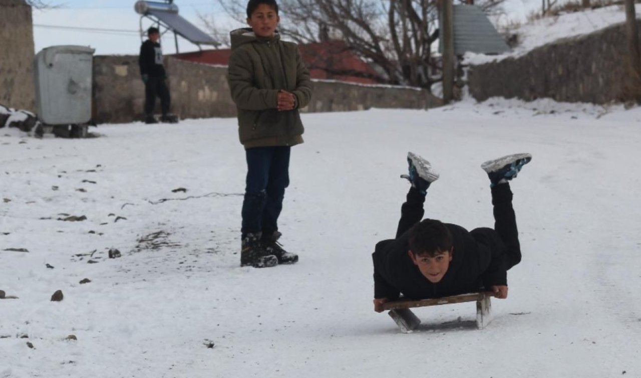 Batman ve Şırnak’ın bazı ilçelerinde eğitime bir gün ara verildi
