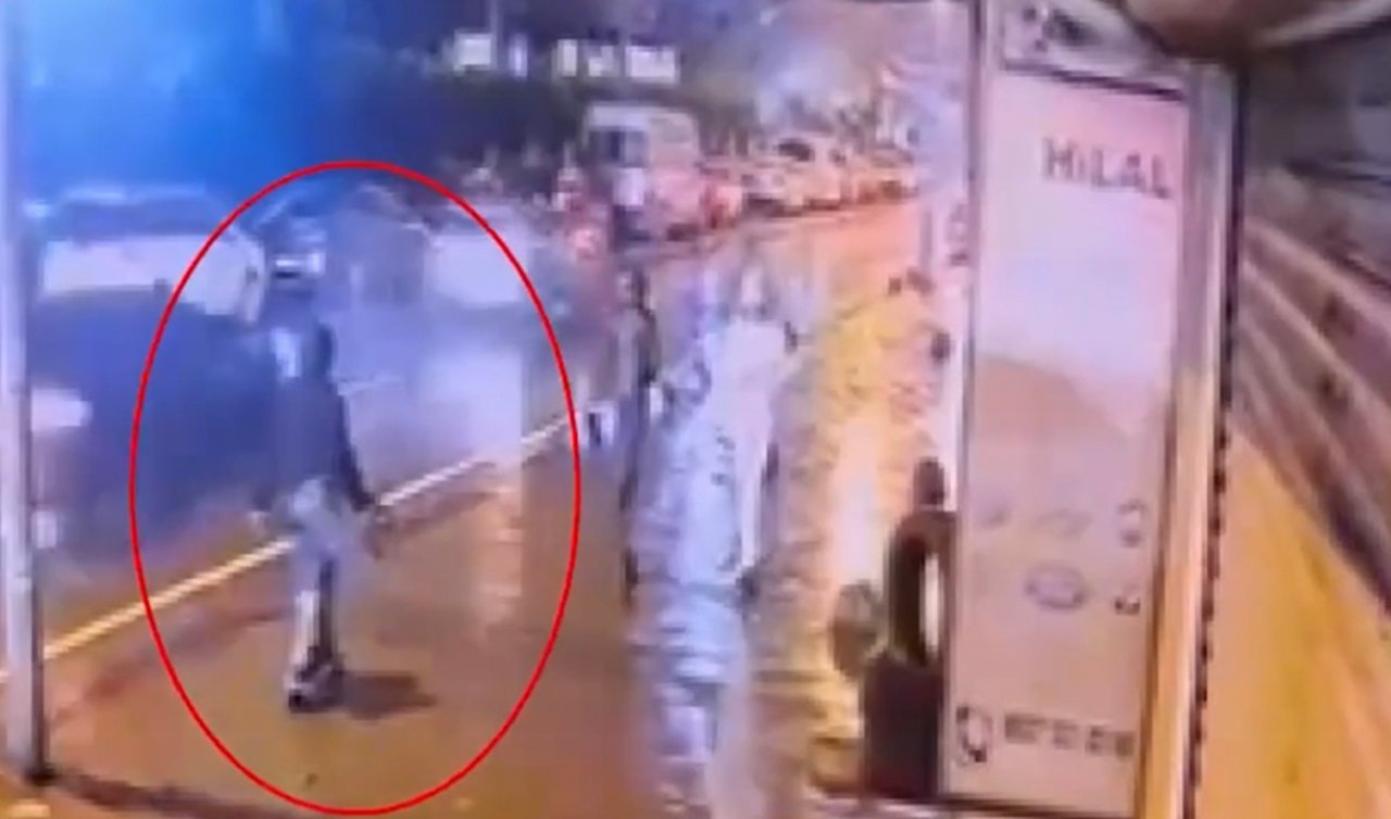 Bir aylık bebeğini otobüs durağına bırakan anne gözaltına alındı