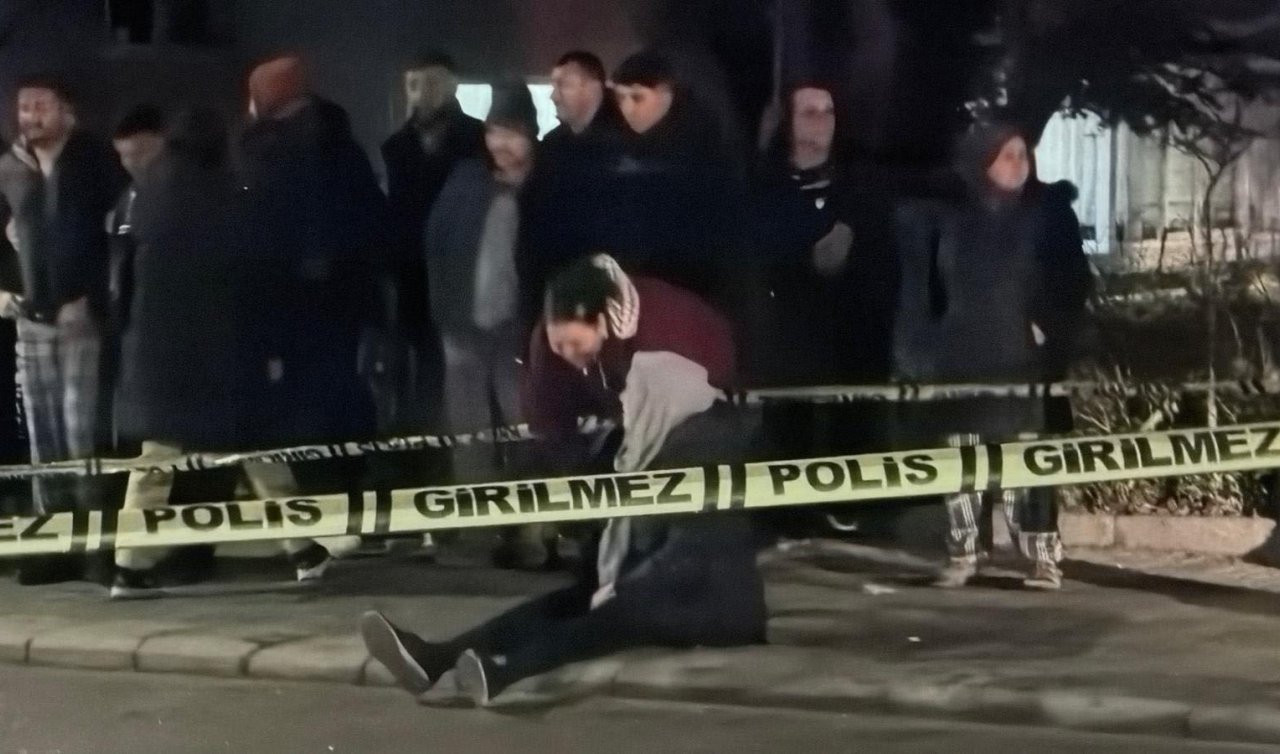 Otomobil yayaların arasına daldı: 3 öldü