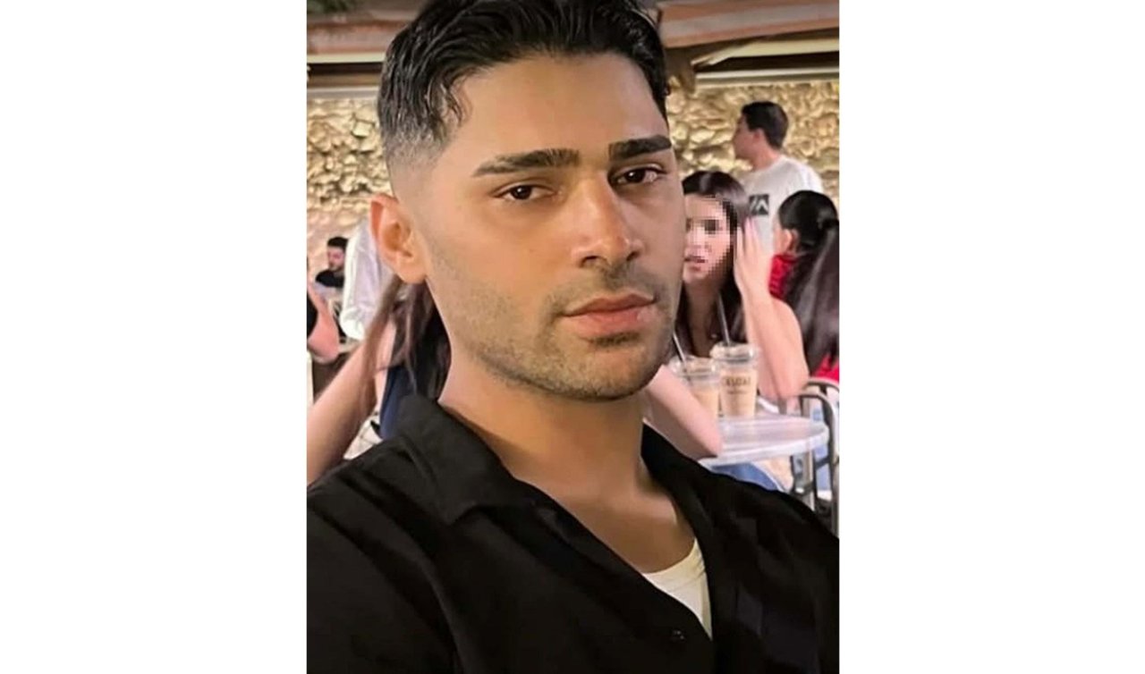 Emniyet şeridindeki kamyona çarpan motosikletli genç hayatını kaybetti