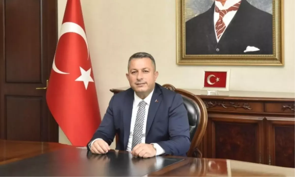 Yeni Trabzon Valisi Tahir Şahin kimdir, kaç yaşında, nereli? Trabzon Valisi kim oldu?