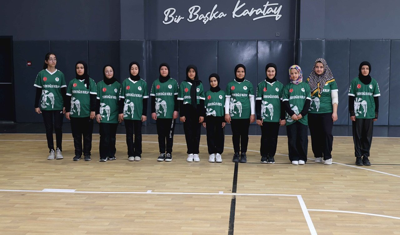 Karatay’da ortaokullar arası dostluk ve kardeşlik voleybol turnuvası başladı