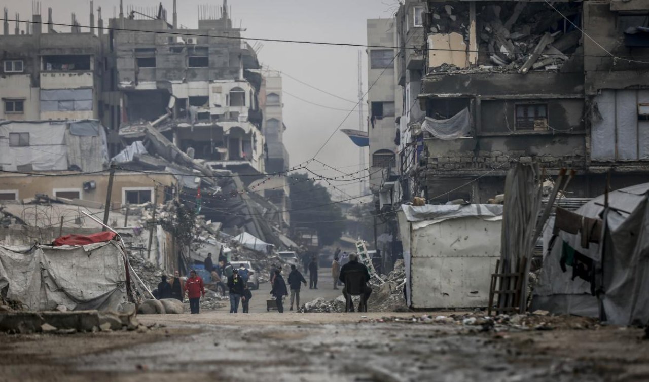 Katil İsrail Gazze’ye hava ve topçu saldırıları düzenlemeye devam etti