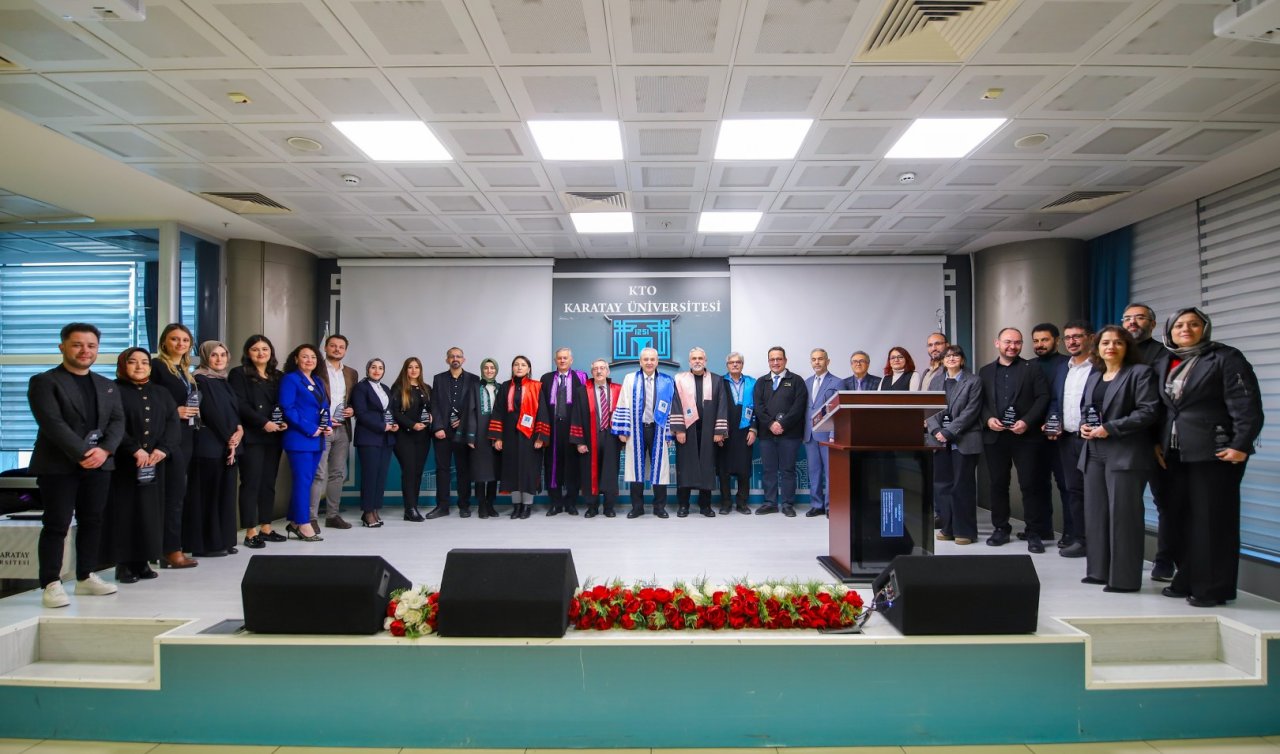 KTO Karatay Üniversitesi’nde akademik teşvik ödül töreni ve cübbe giyme programı düzenlendi
