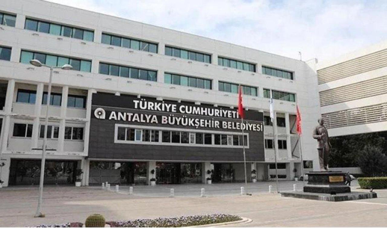Antalya Büyükşehir Belediyesi’ne operasyon: 5 şüpheli tutuklandı