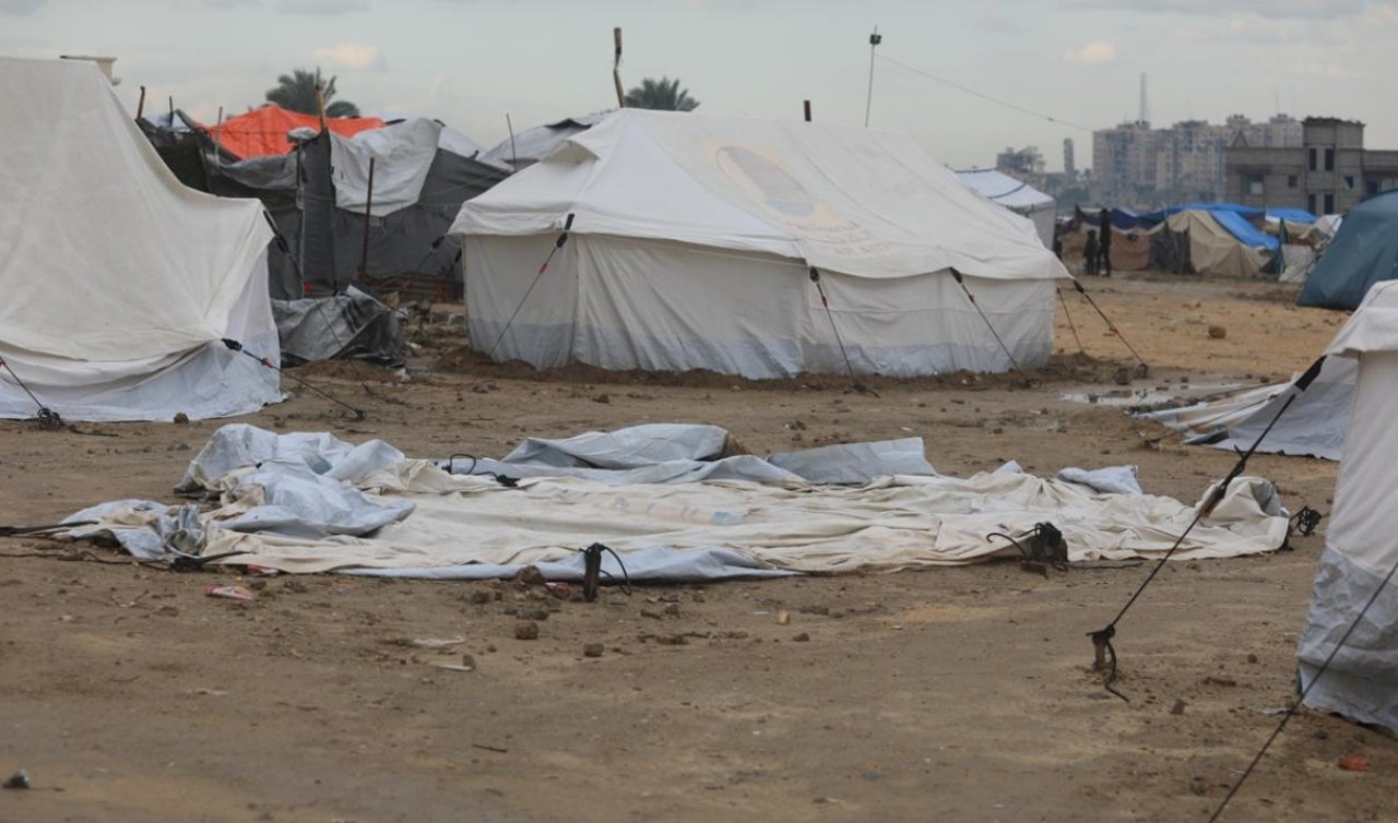 Soykırımcı İsrail’in Gazze’ye saldırılarında can kaybı 71 bin 550’ye yükseldi