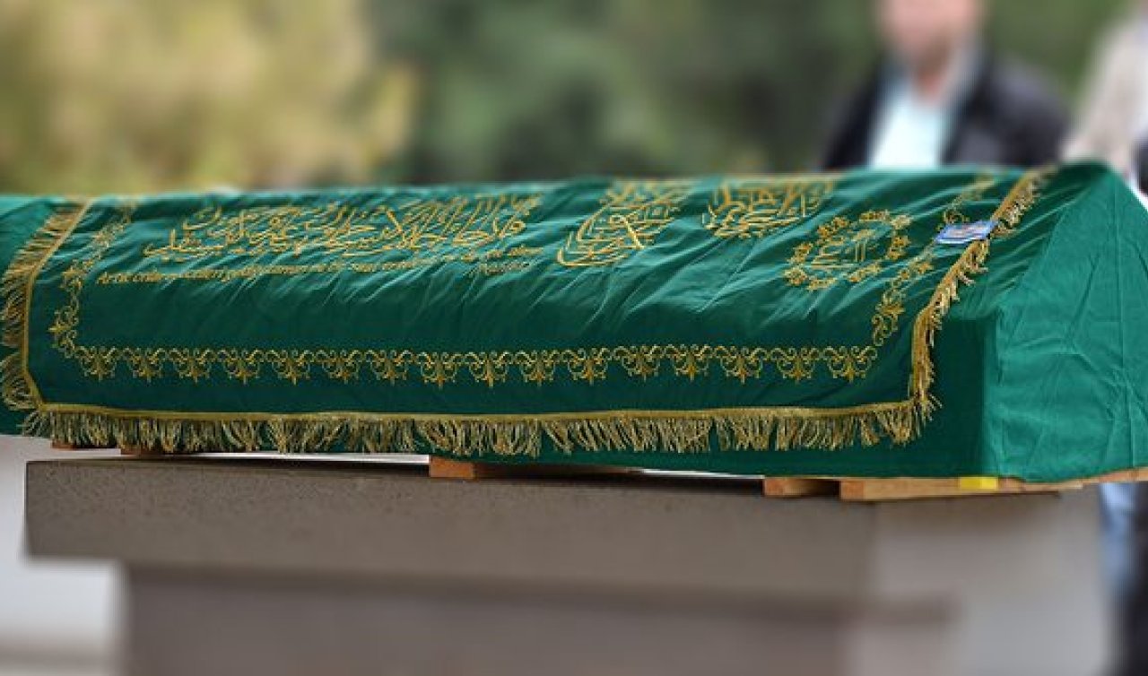 Eğitim camiasının acı günü! Sınıf öğretmeni kansere yenik düştü