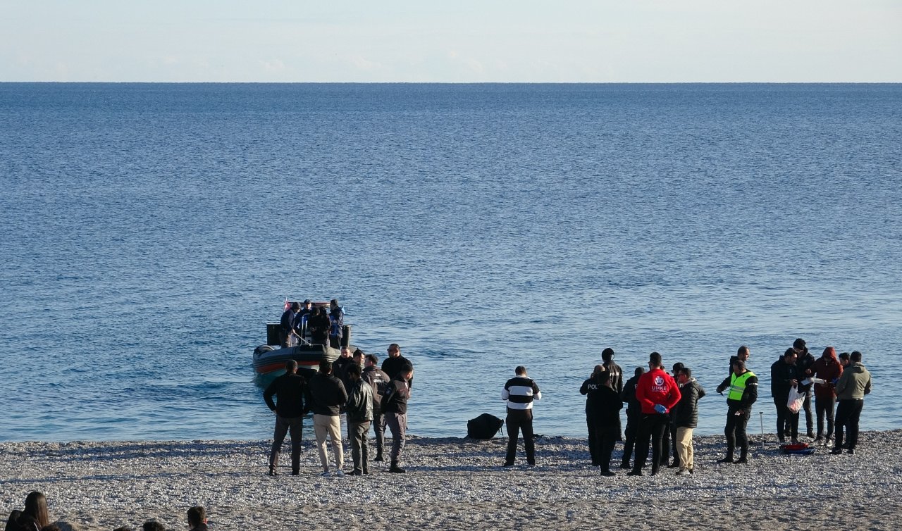 Balık tutan vatandaşların oltasına ceset takıldı