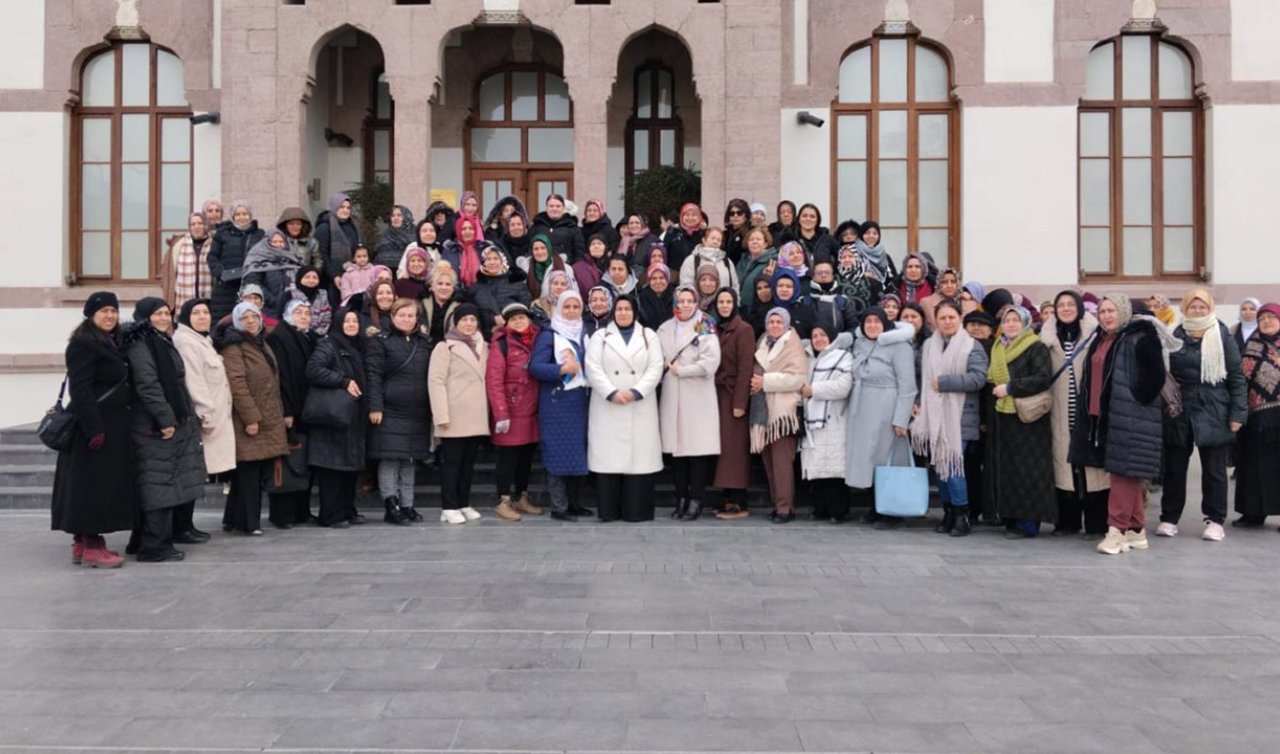 AK Parti Eskişehir İl Kadın Kolları Başkanlığınca Konya’ya kültür gezisi düzenlendi
