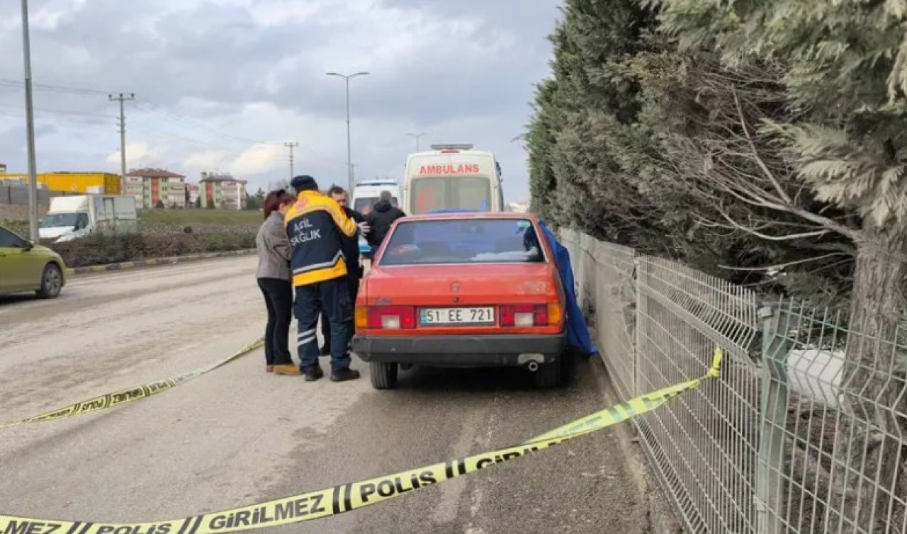 Bir kişi otomobilde ölü bulundu