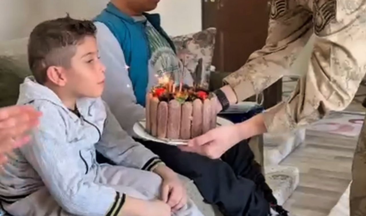 Jandarmadan bedensel engelli Doğanay’a doğum günü sürprizi