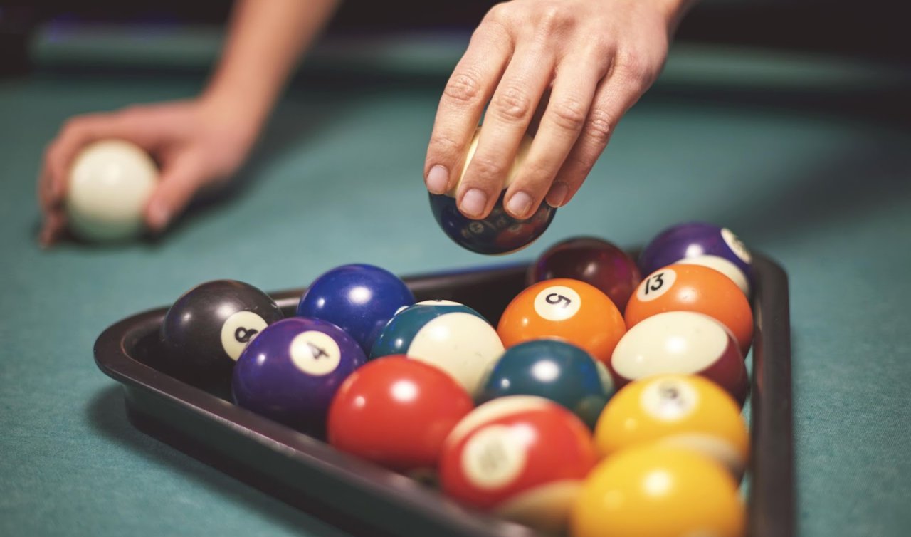 Eskiden bilardo topları hangi maddeden yapılırdı? Beyaz’la Joker 3 milyon tl’lik soru