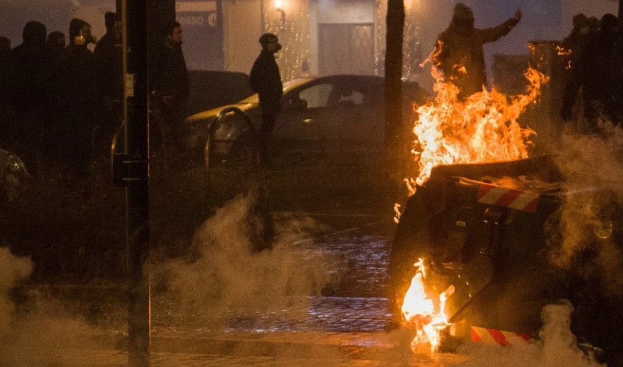 Göstericiler polisle çatıştı: 11 polis yaralandı