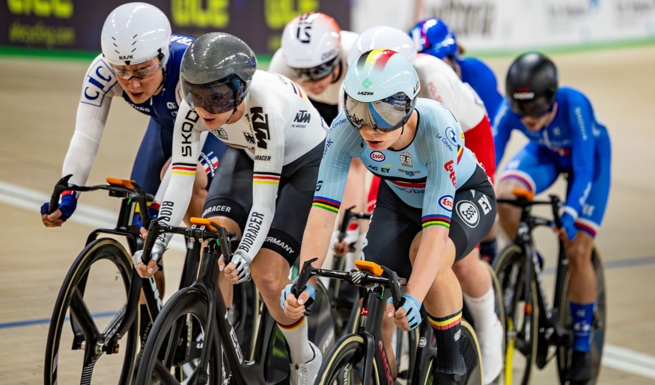 Konya Veledromu’nda rekorla dolu ikinci gün!