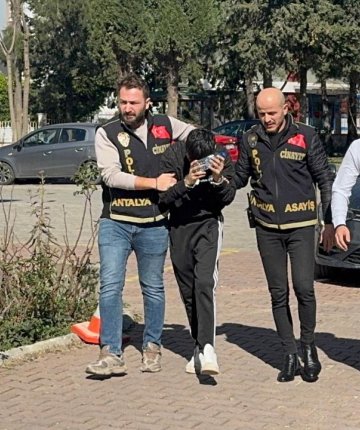 Hamile eşini silahla yaralayan koca yakalandı