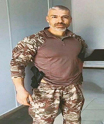 Evlilik yıl dönümünde şehit olan Binbaşı Yetişen mezarı başında anıldı