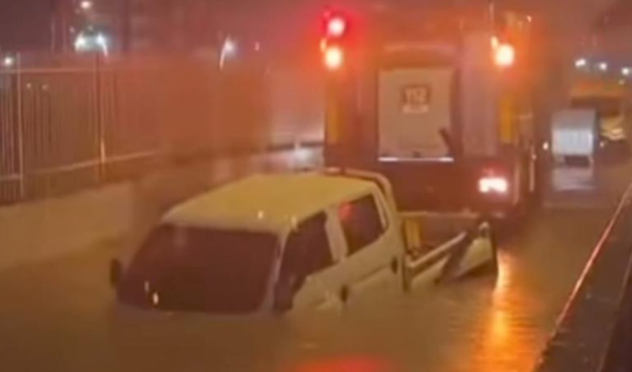 Alt geçitte mahsur kalan sürücü hayatını kaybetti