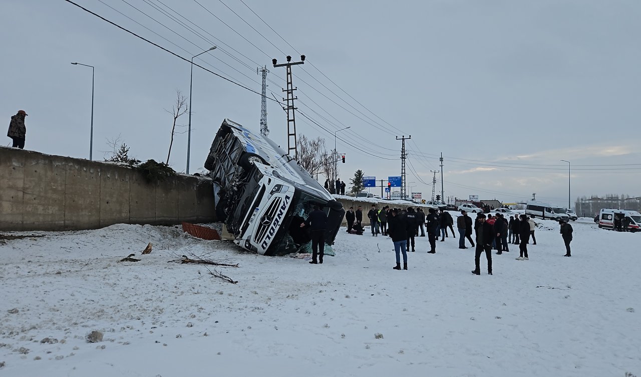 Yolcu otobüsü araziye devrildi: 16 kişi yaralandı