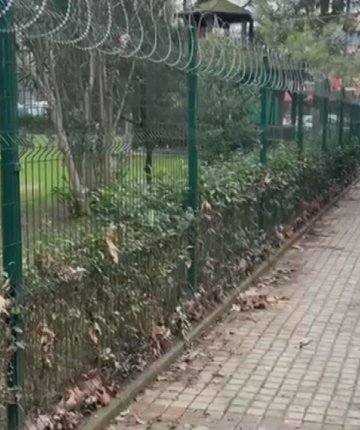 Site bahçesinde karşılaştığı husumetlisini silahla öldürdü