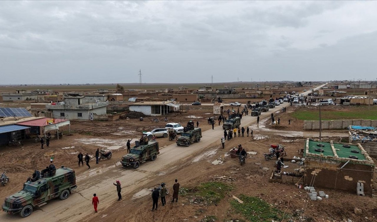Suriye ordusu mutabakat kapsamında Haseke kenti çevresinden çekilmeye başladı