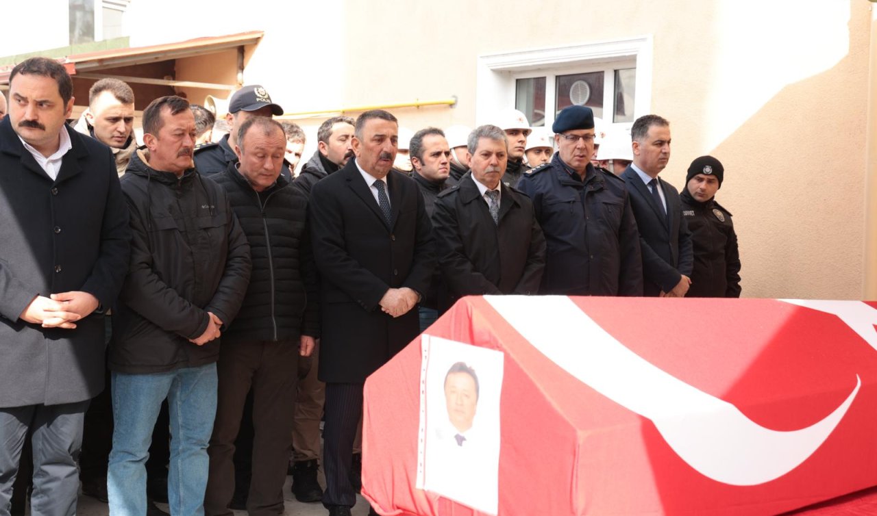 Emekliliğine 4 gün kala kazada ölen polis için tören