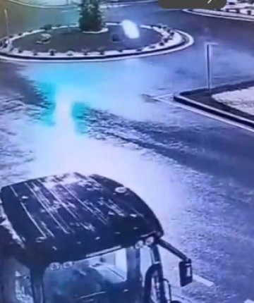 Forkliftle soyup eşekle kaçtı!