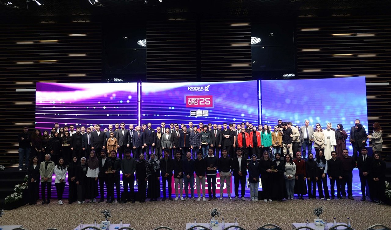 Konya’da TEKNOFEST’te dereceye giren kapsül takımları START DAY’26 etkinliğinde ödüllerini aldı