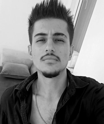 Motosikletli genç trafik kazasında hayatını kaybetti