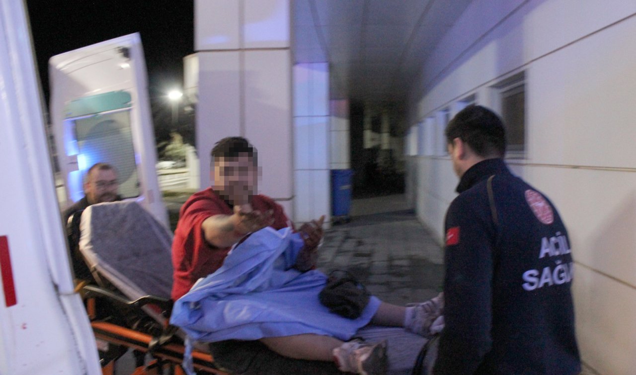 Bıçaklı kavgada yaralandı hastanede sedyeden atlayıp basın mensuplarına saldırdı