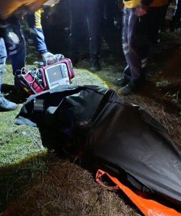 Yangında çöken binada yaşlı adamın cansız bedeni bulundu