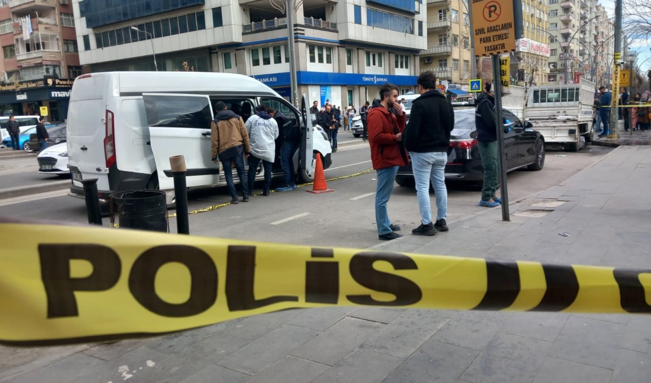 Müteahhit ile emlakçı arasında “tadilat’’ kavgası: 3 yaralı