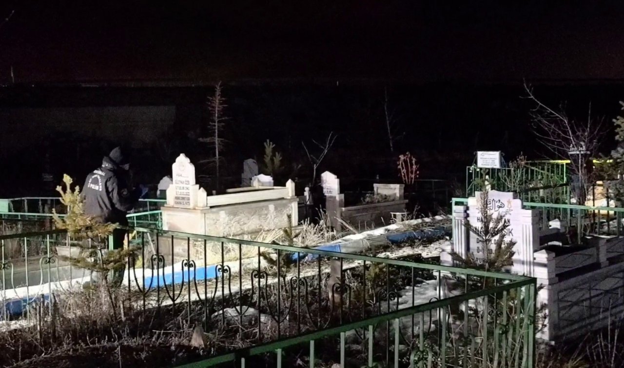 Mezarlıkta çöp poşeti içinde cenin bulundu