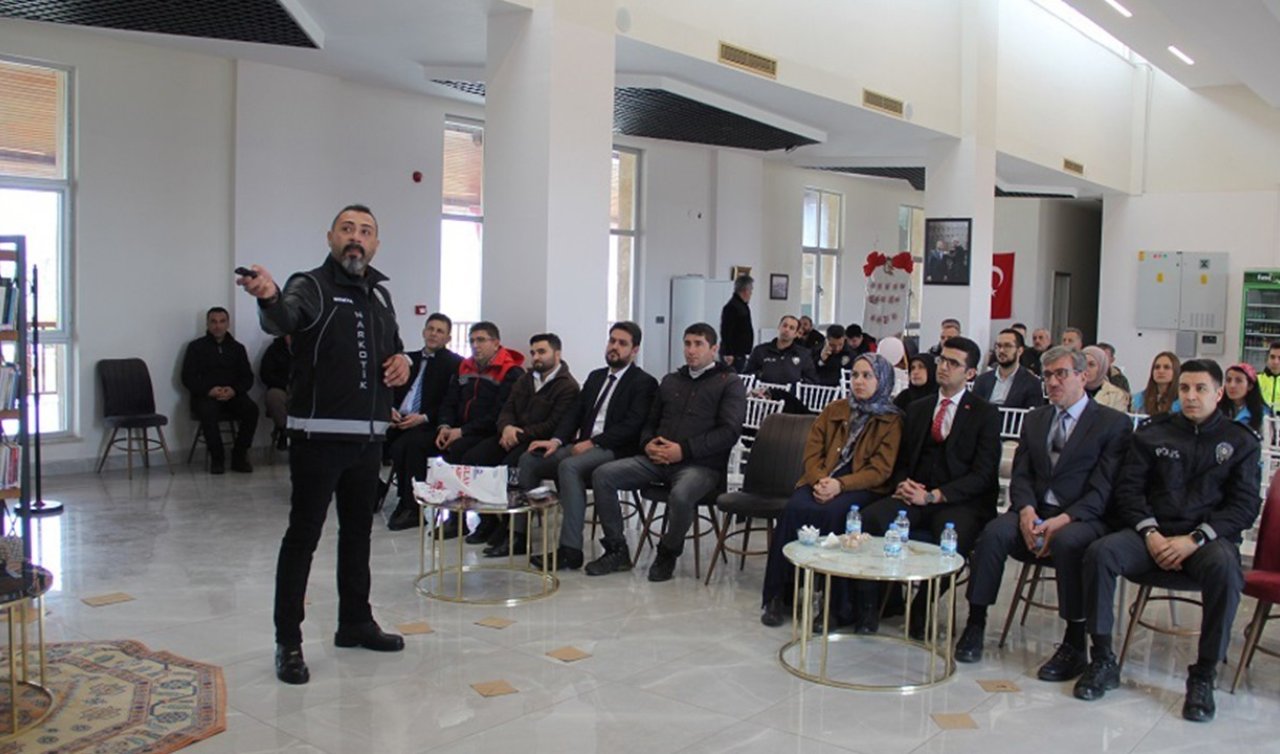 Yalıhüyük’te annelere madde bağımlılığı eğitimi verildi