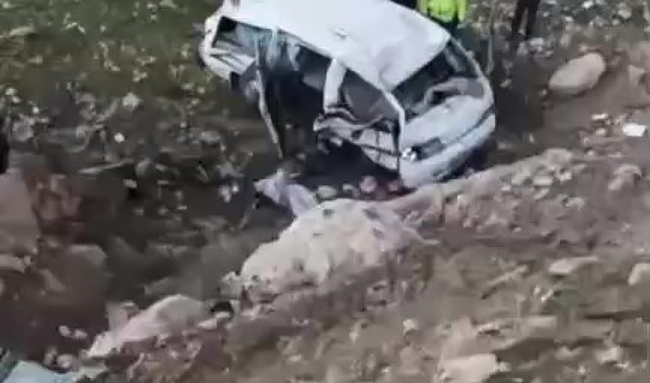 Araç uçuruma yuvarlandı: 3 ağır yaralı