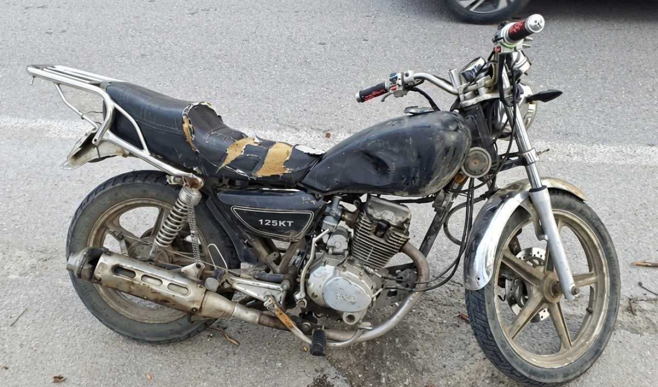Sahte plakalı motosikletin ehliyetsiz sürücüsüne 110 bin lira ceza