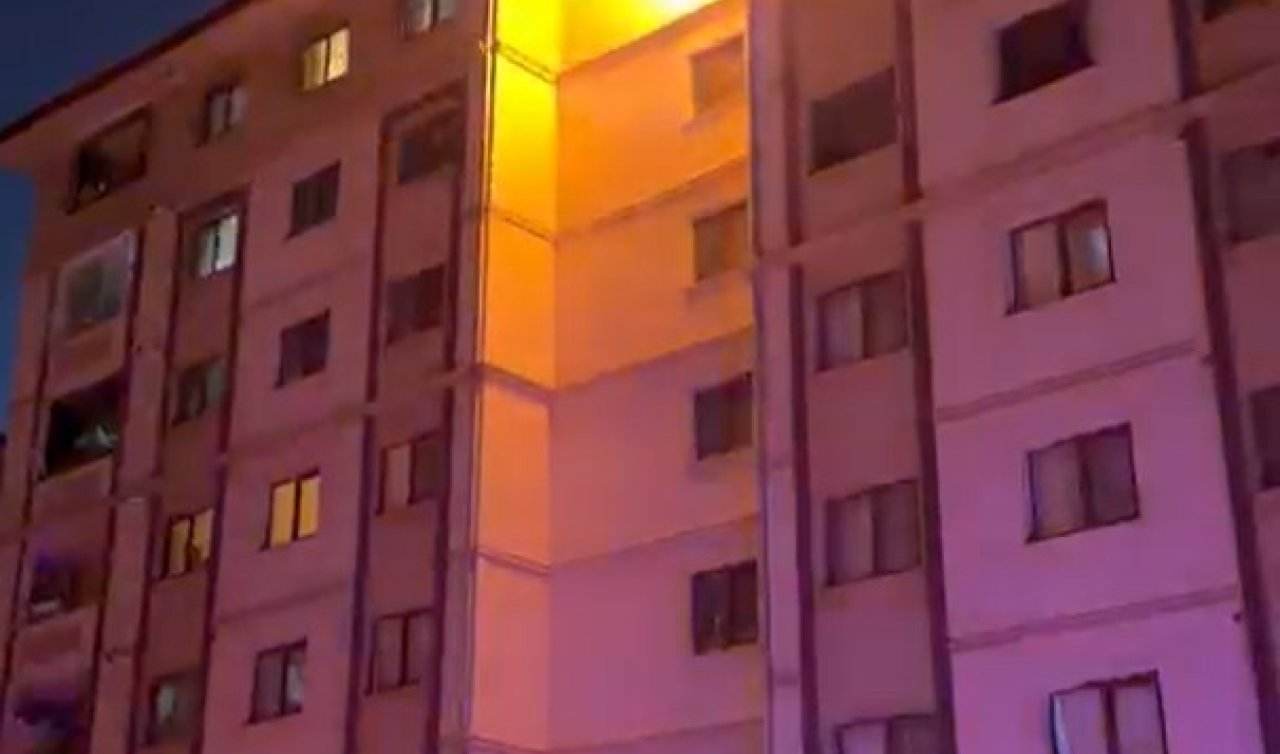 Apartmanın en üst katında yangın: 13 kişi dumandan etkilendi