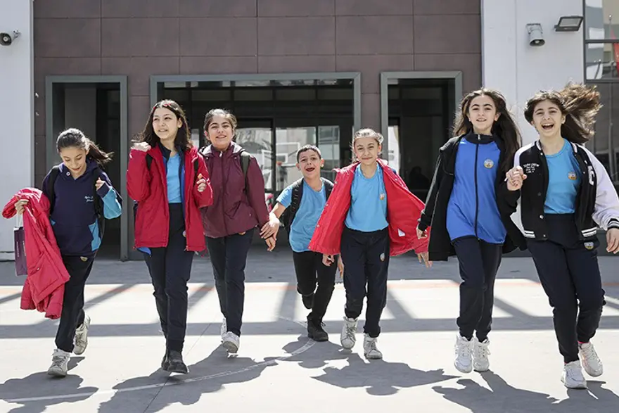 İkinci ara tatil ne zaman, bayram tatiliyle birleşecek mi? 2025-2026 MEB 2. ara tatil takvimi