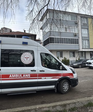 Yaşlı kadın evinde ölü bulundu