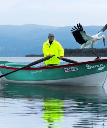 Herkesin beklediği an geldi: Yaren Leylek Adem amcayla 15’inci kez buluştu
