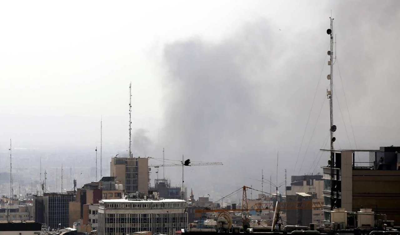 Tahran’da yeni saldırı dalgası: Patlamalar ve savaş uçaklarının sesleri duyuluyor