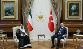 Cumhurbaşkanı Erdoğan Kuveyt Emiri ile görüştü