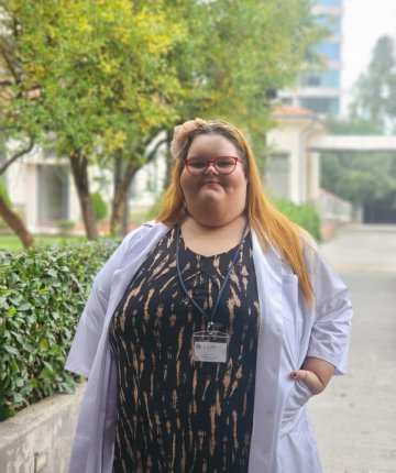 Kilosu nedeniyle akran zorbalığı gördü psikoloji okudu