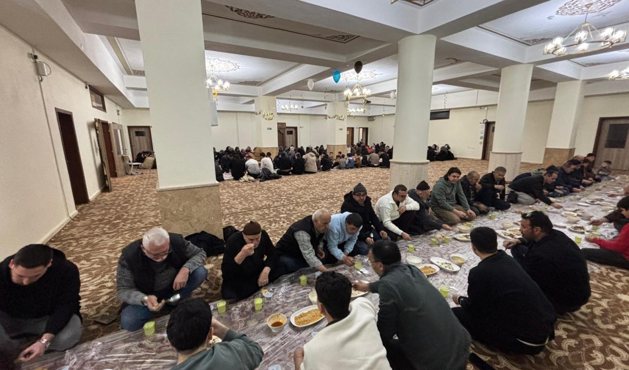 Minik yürekler ve aileleri iftar sofrasında buluştu